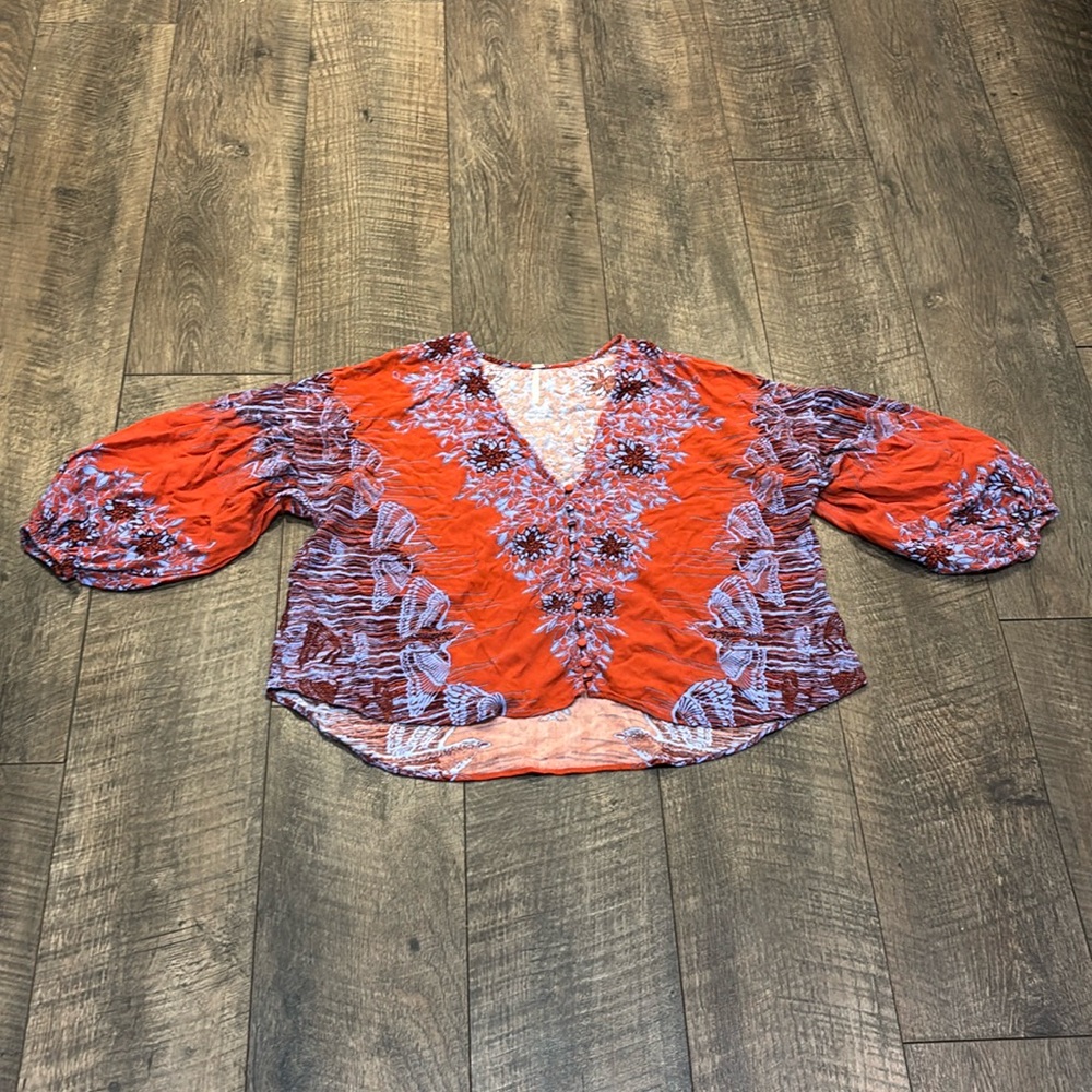 Cute Free People button front pheasant top